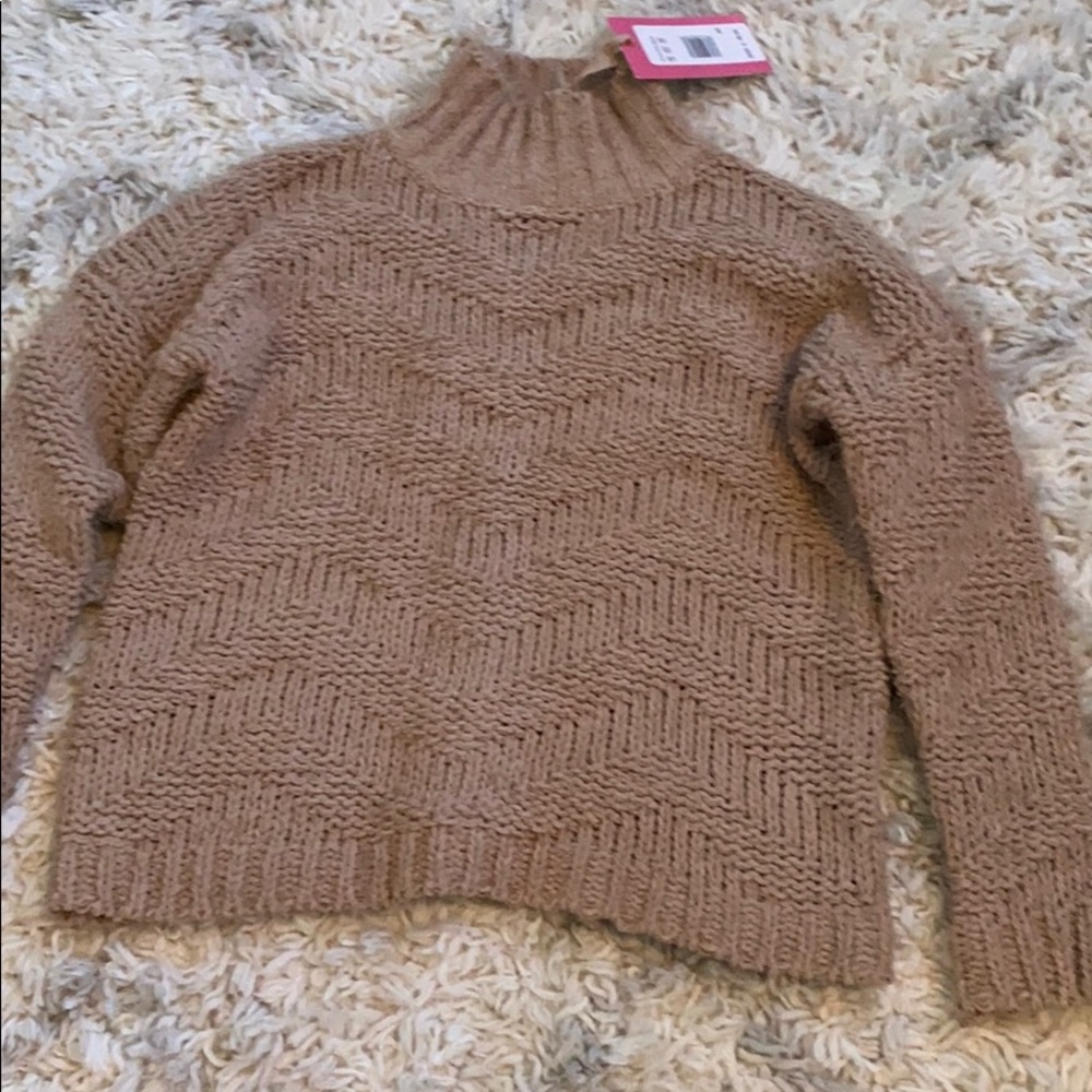 Chelsea and Violet tan sweater size:XS